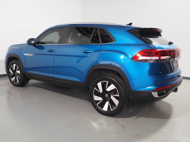 Used 2024 Volkswagen Atlas SE w/ Technology Package image 7