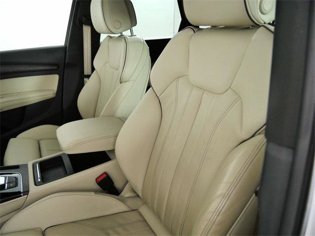 Used 2022 Audi Q5 2.0T Premium Plus w/ Premium Plus Package image 17