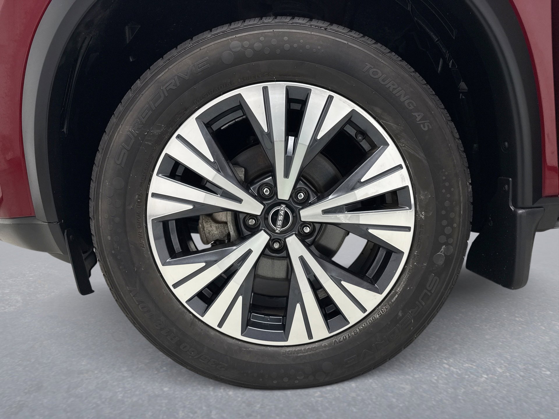 Used 2023 Nissan Rogue SV image 24