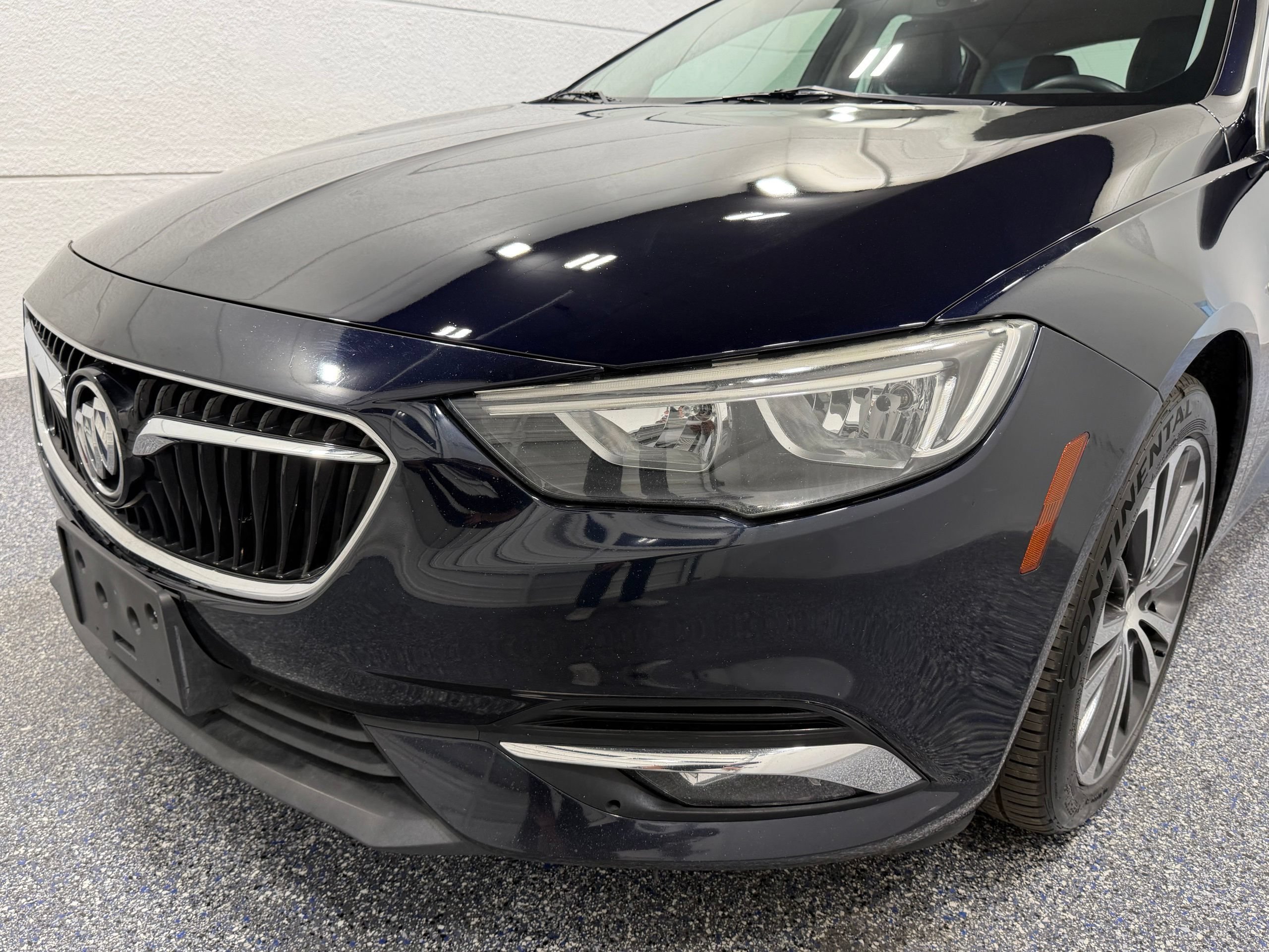 Used 2018 Buick Regal Essence FWD image 15