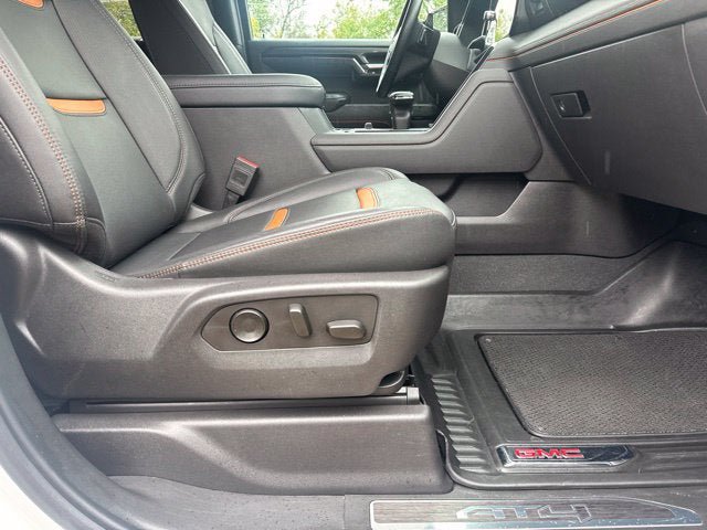 Used 2023 GMC Sierra 1500 AT4 AWD/4WD image 29