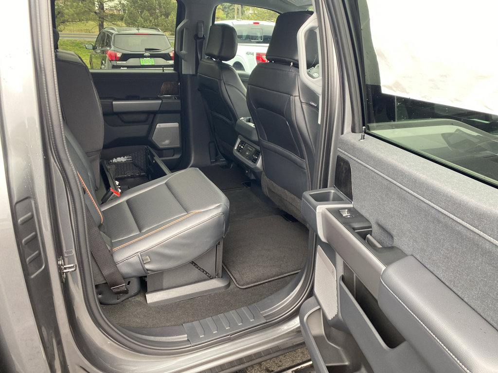 New 2026 Ford F350 Lariat w/ Lariat Premium Package image 9