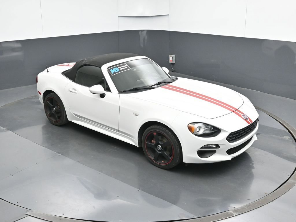 Used 2019 FIAT 124 Spider Classica w/ Technology Group image 50