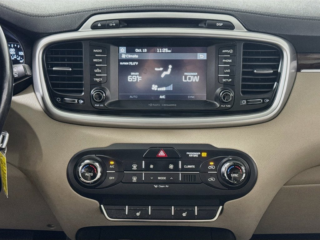 Used 2017 Kia Sorento FWD w/ LX Convenience Package image 15