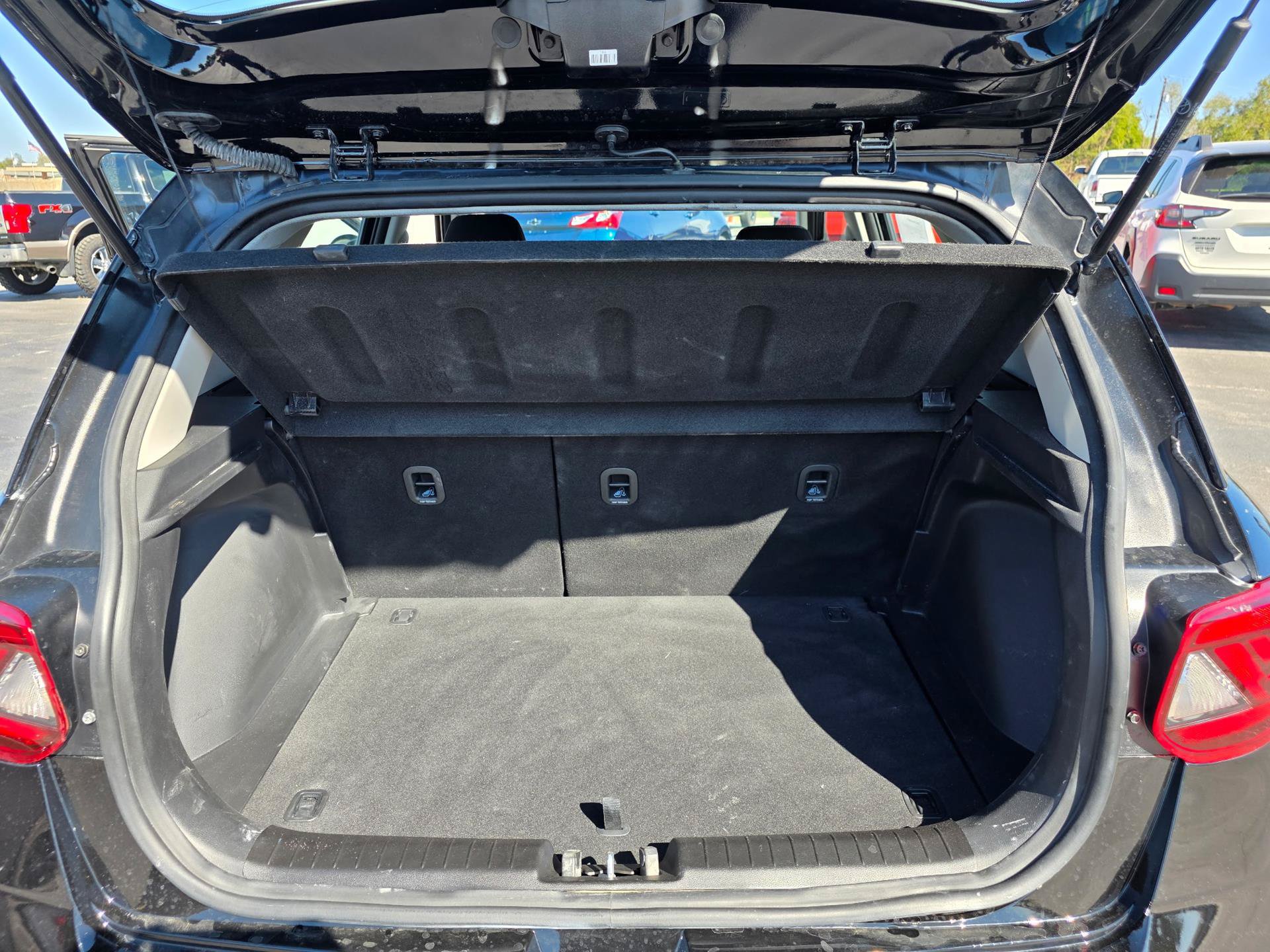 Used 2026 Hyundai Venue SEL FWD image 13
