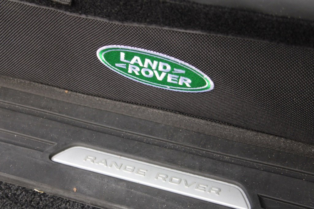 Used 2023 Land Rover Range Rover SE image 46