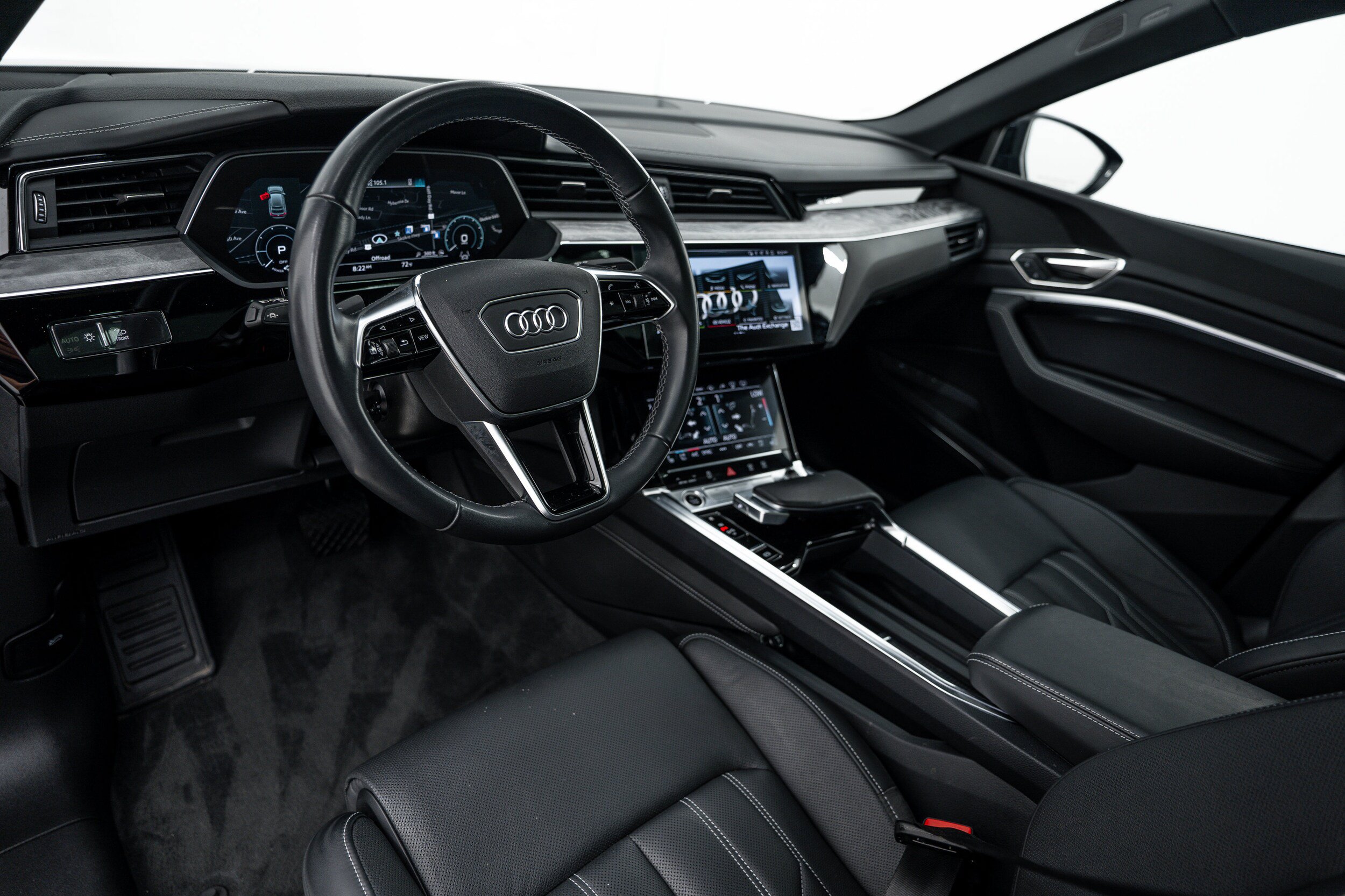 Certified 2024 Audi Q8 e-tron Prestige w/ Prestige Package AWD/4WD image 8