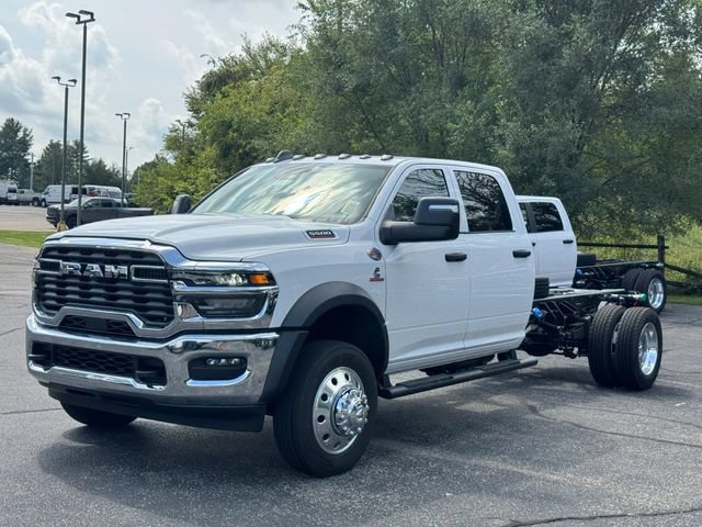 New 2027 RAM 5500 4x4 Crew Cab image 3