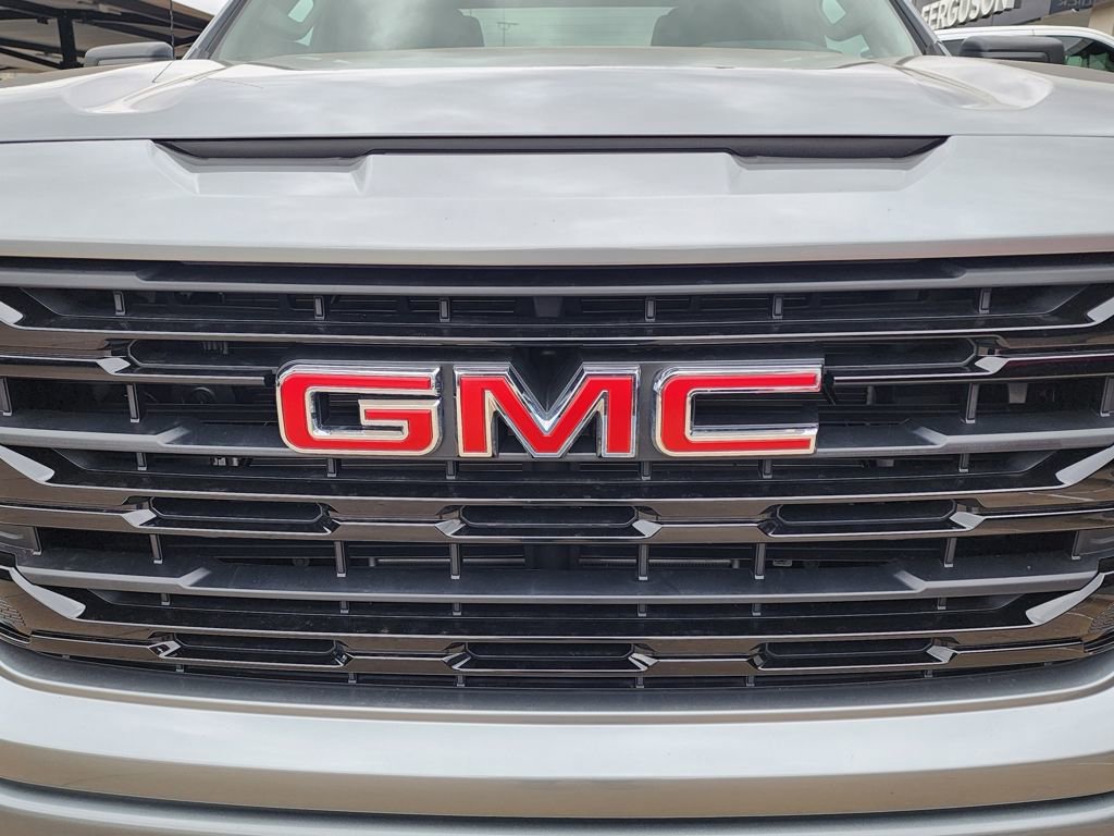 New 2026 GMC Sierra 1500 Elevation image 10