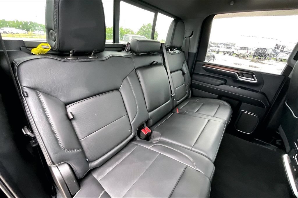 Used 2024 GMC Sierra 3500 Denali w/ Denali Reserve Package AWD/4WD image 22
