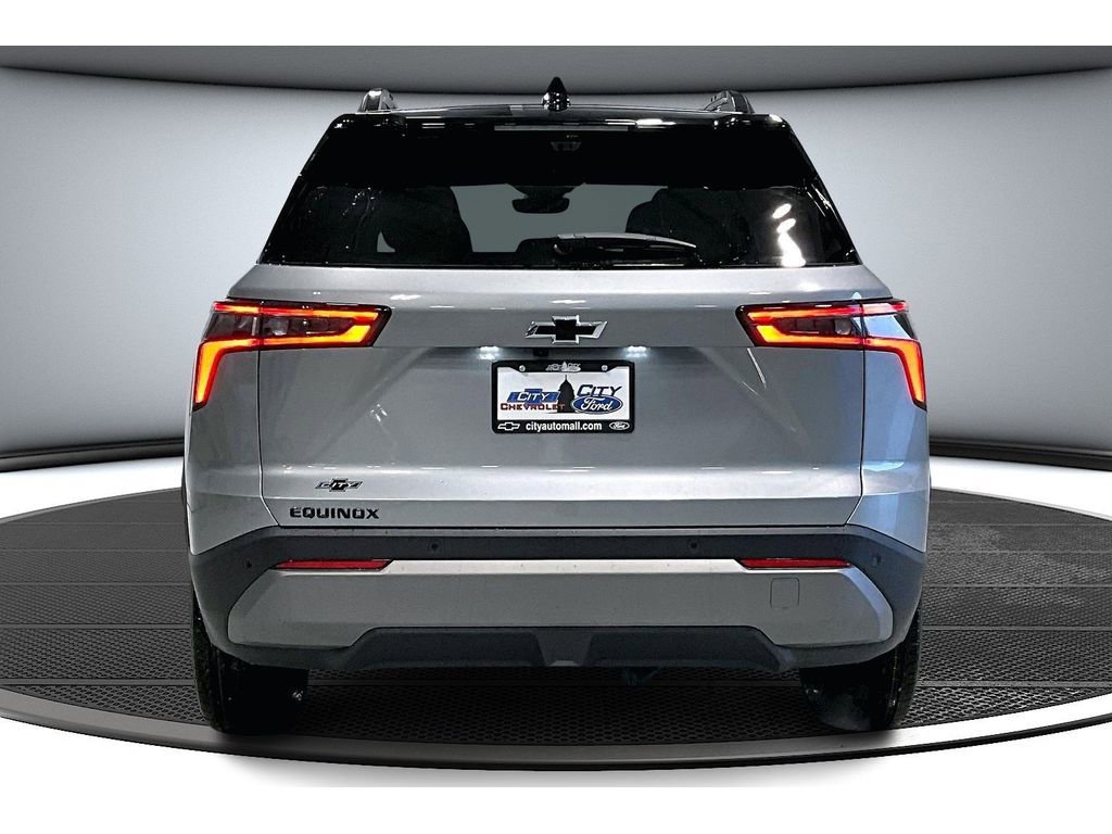 New 2026 Chevrolet Equinox LT w/ Midnight Edition image 5