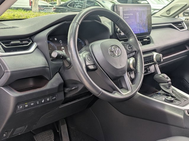 Used 2023 Toyota RAV4 Limited image 9