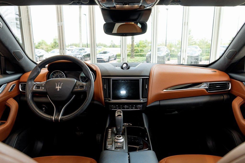 Certified 2022 Maserati Levante GT image 31
