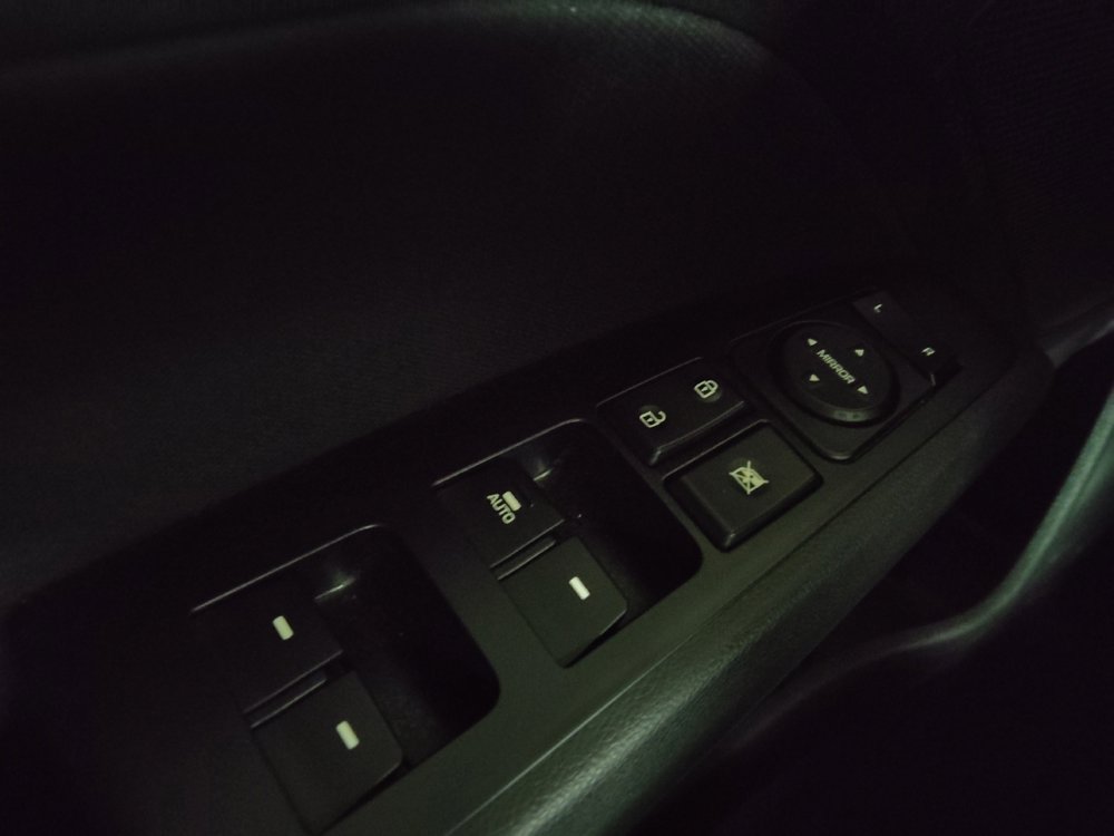 Used 2018 Hyundai Elantra Value Edition w/ Cargo Package image 27