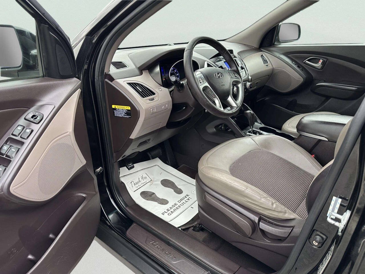 Used 2012 Hyundai Tucson GLS FWD image 12
