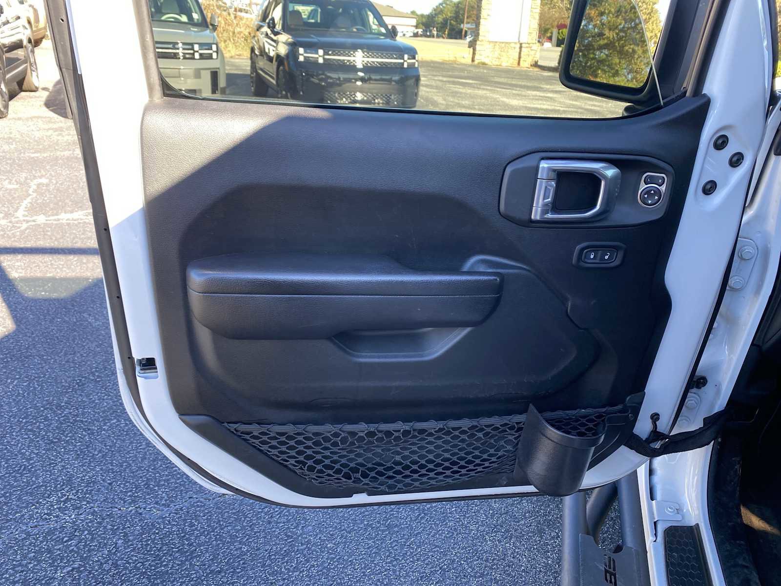 Used 2021 Jeep Wrangler Sport image 24