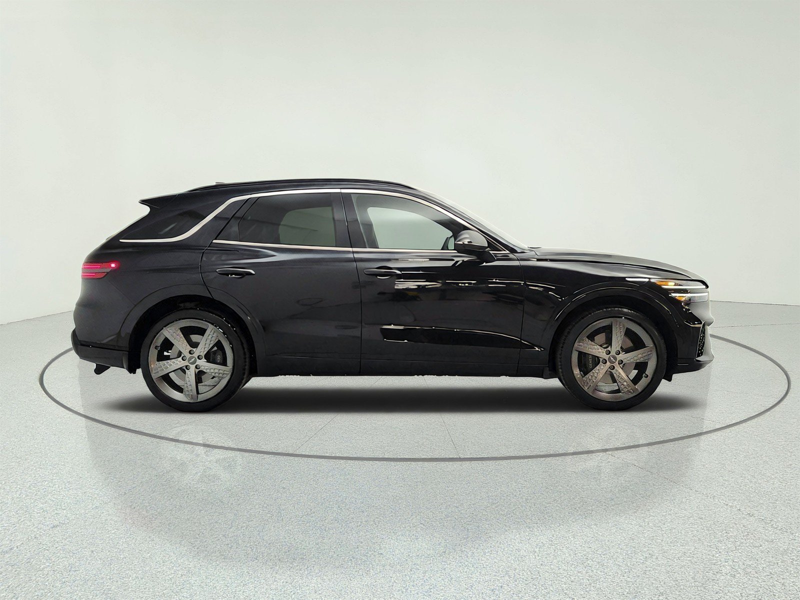 Used 2023 Genesis GV70 2.5T w/ Sport Prestige Package AWD/4WD image 4
