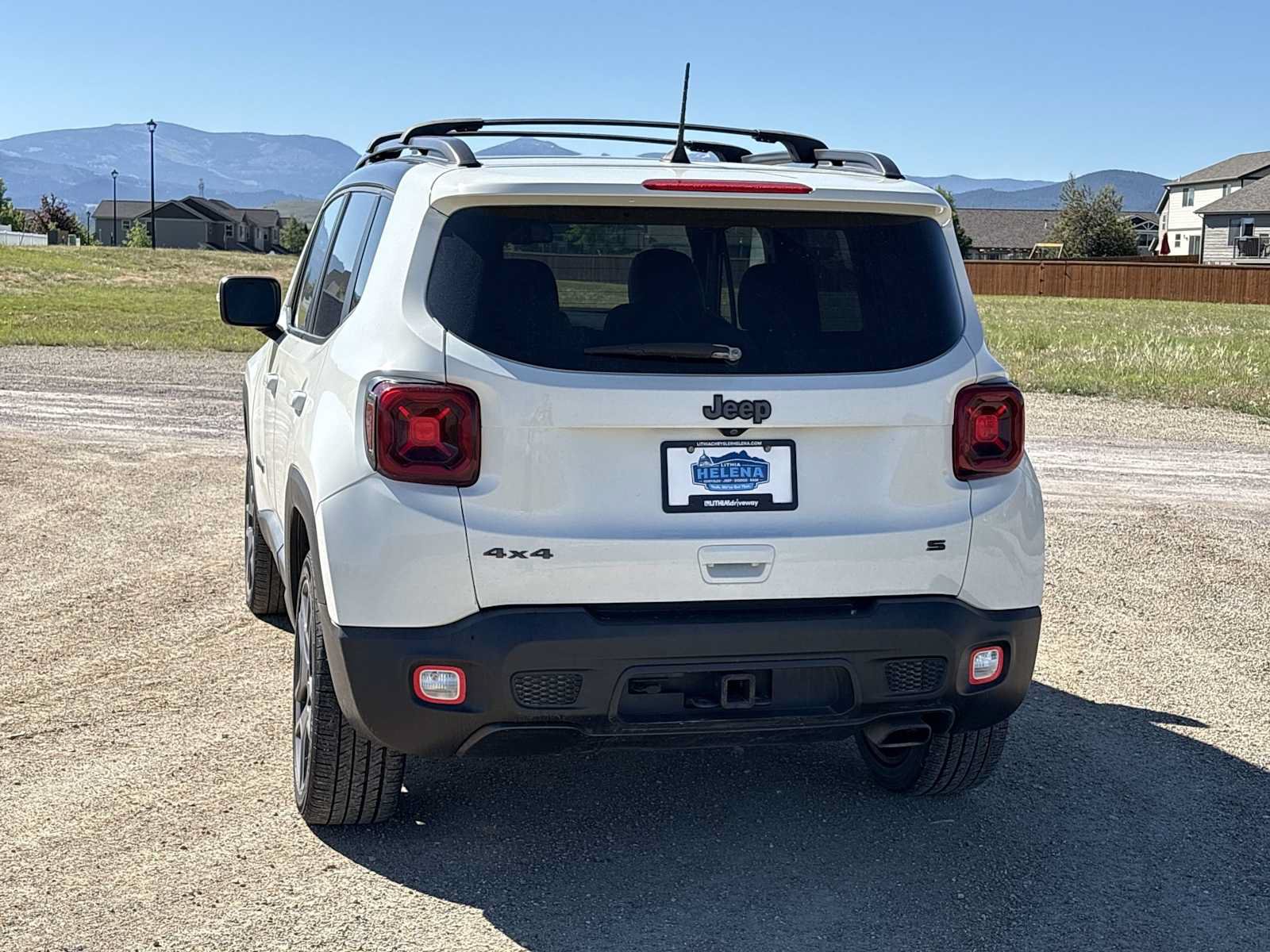 Used 2019 Jeep Renegade Limited w/ Quick Order Package 22P AWD/4WD image 13