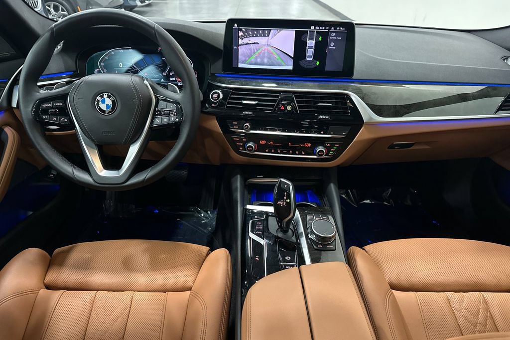 Used 2023 BMW 530i w/ Premium Package RWD image 15