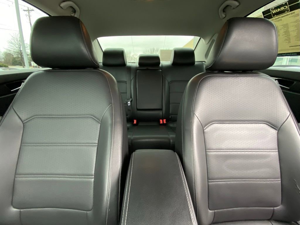 Used 2020 Volkswagen Passat 2.0T SE image 29