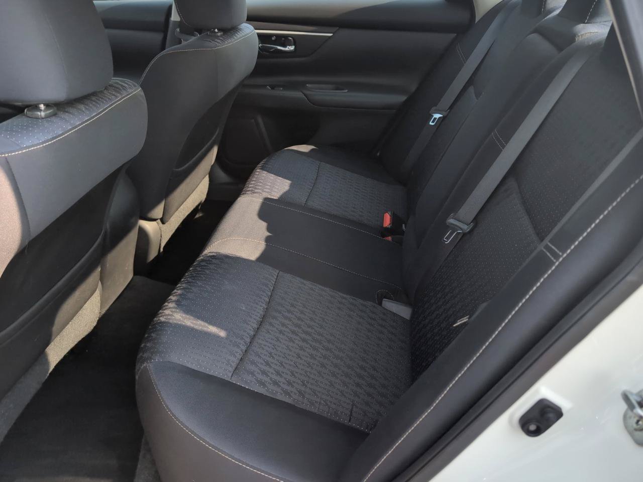 Used 2016 Nissan Altima 2.5 SV FWD image 27