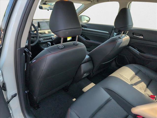 New 2025 Nissan Altima 2.5 SR image 16