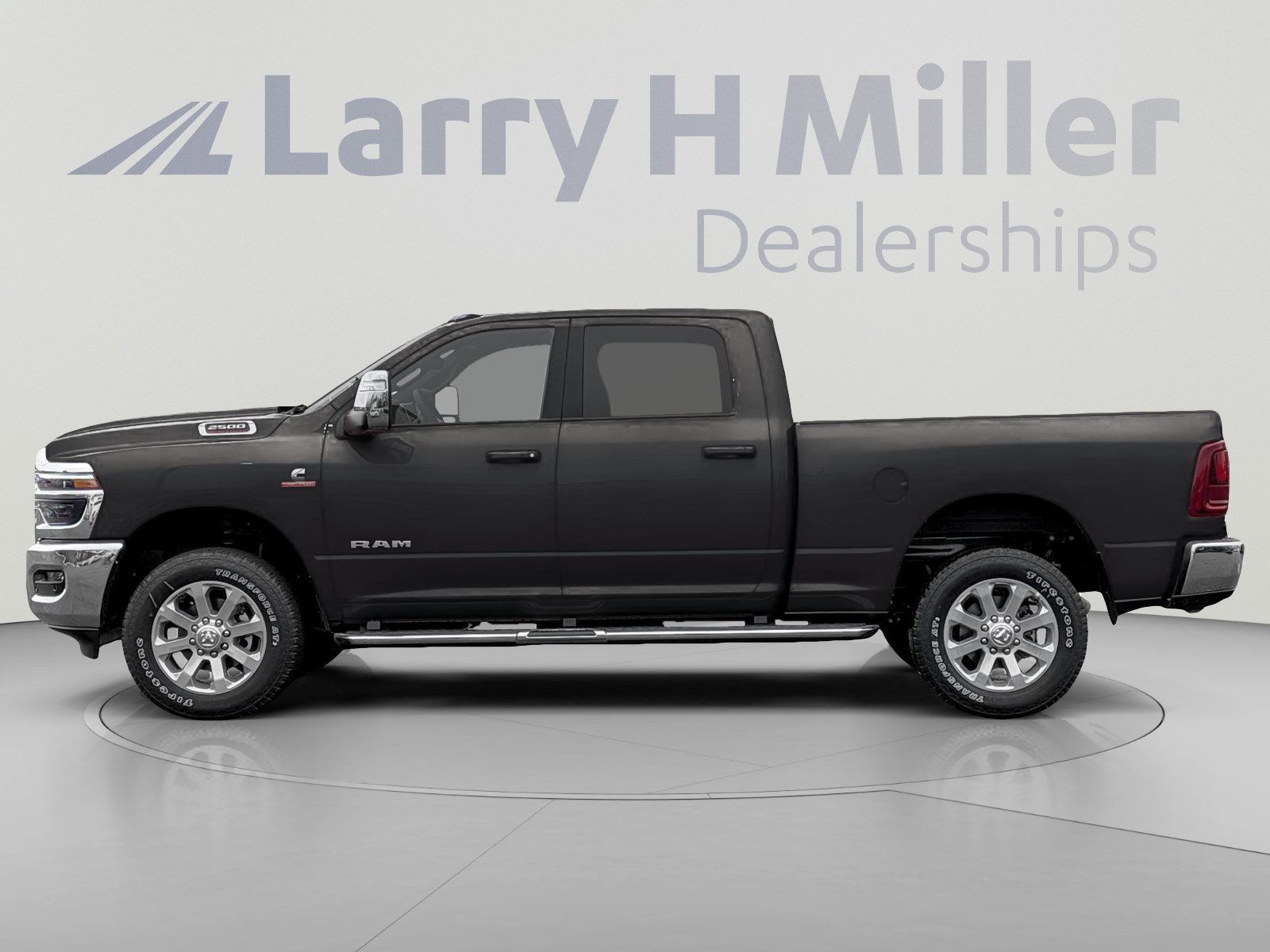 New 2026 RAM 2500 Laramie AWD/4WD image 2
