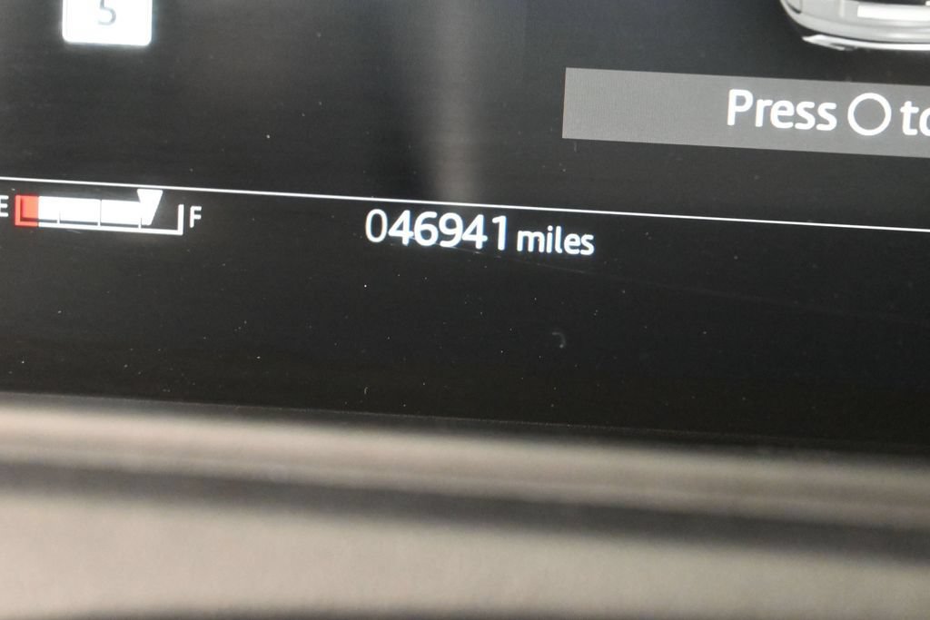 Used 2025 Land Rover Range Rover Velar Dynamic SE AWD/4WD image 33