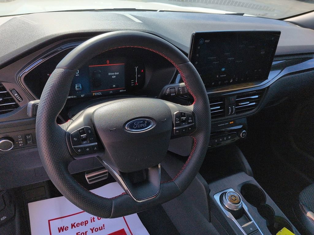 Used 2023 Ford Escape ST-Line w/ Tech Pack #1 AWD/4WD image 9