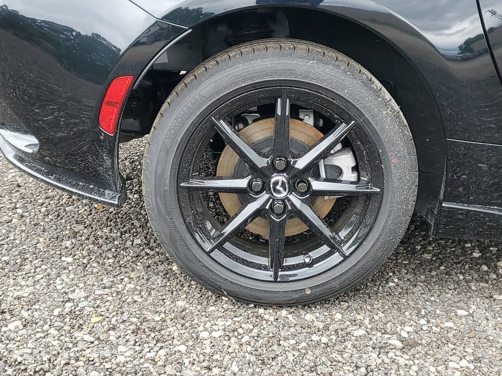 New 2026 MAZDA MX-5 Miata Sport w/ Appearance Package RWD image 5
