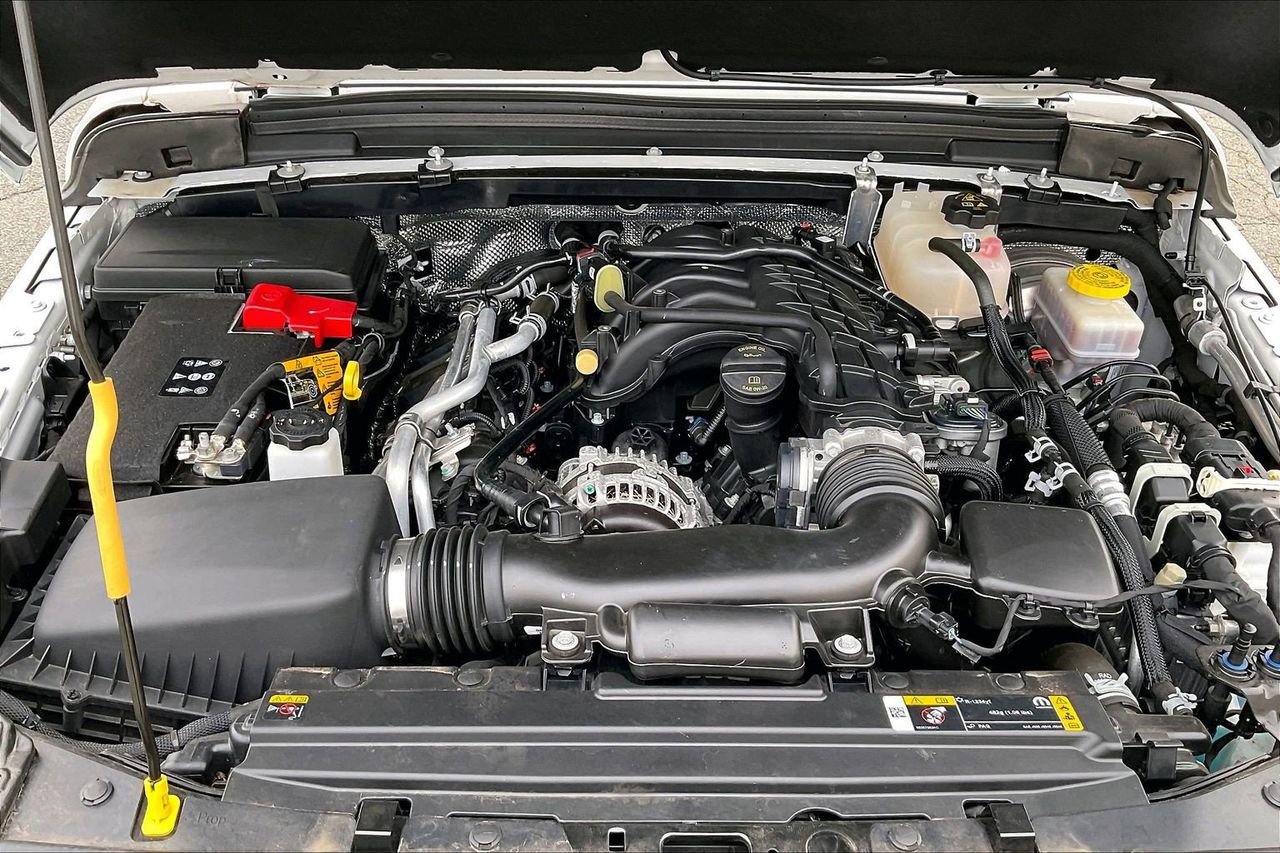 Certified 2024 Jeep Wrangler Sport S image 36