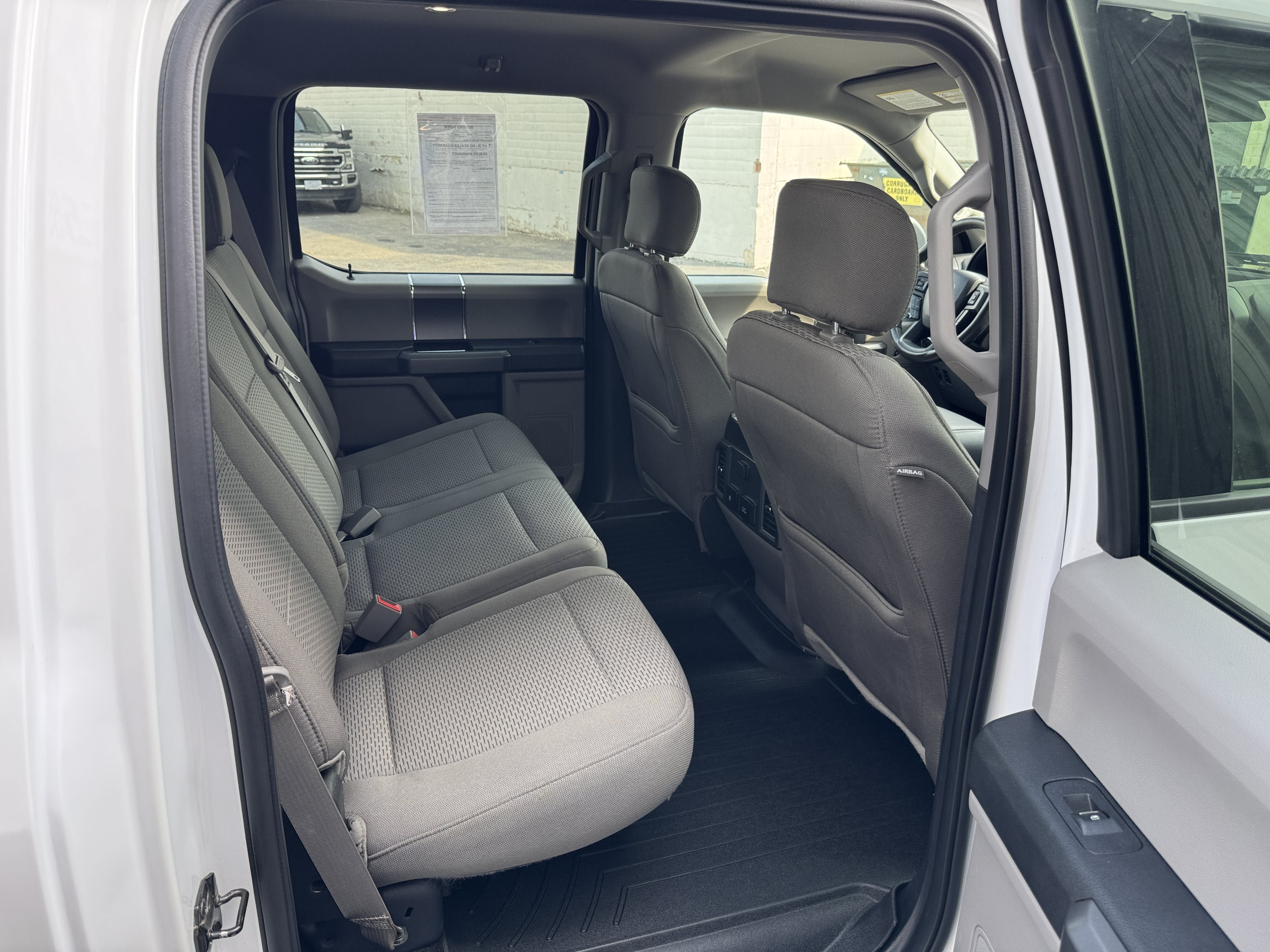 Used 2018 Ford F150 XLT w/ Equipment Group 302A Luxury AWD/4WD image 33