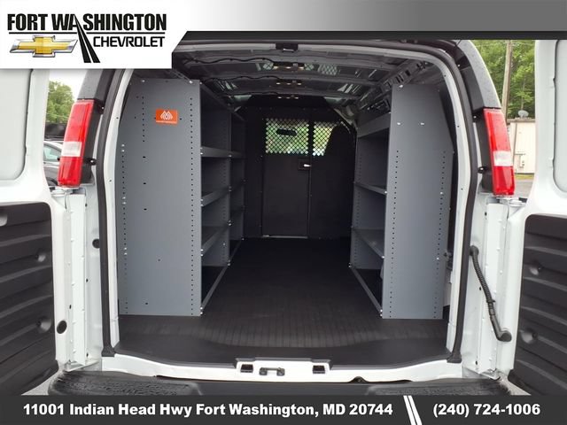 New 2026 Chevrolet Express 3500 w/ Driver Convenience Package RWD image 4