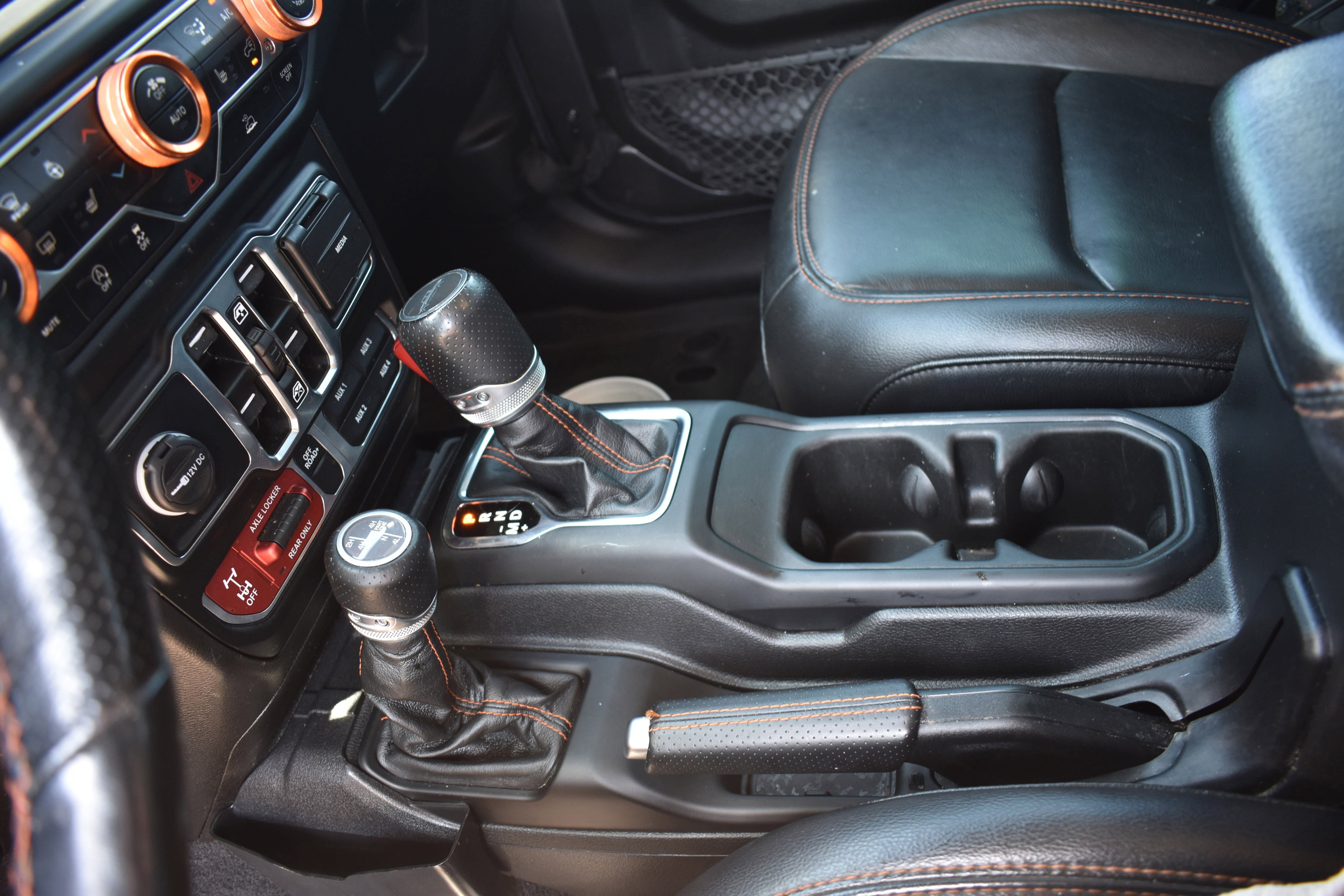 Used 2023 Jeep Gladiator Mojave w/ LED Lighting Group AWD/4WD image 20