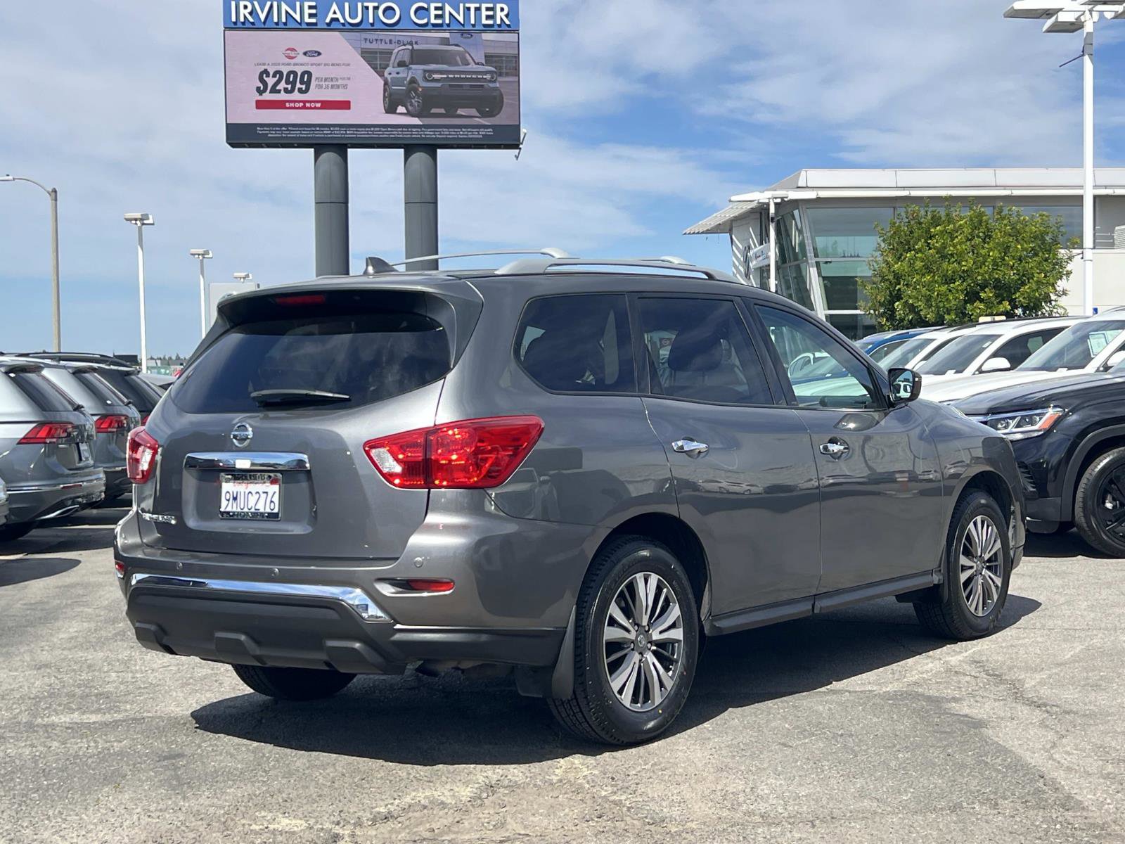 Used 2019 Nissan Pathfinder S image 28