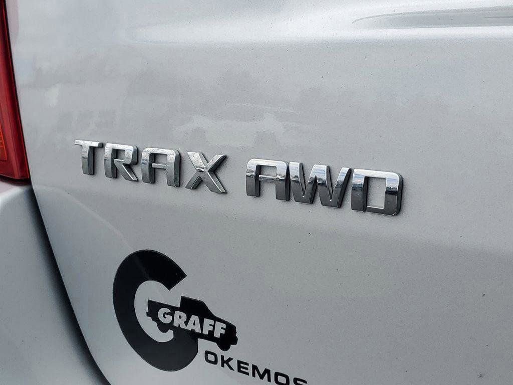 Used 2022 Chevrolet Trax LT w/ LT Convenience Package image 29