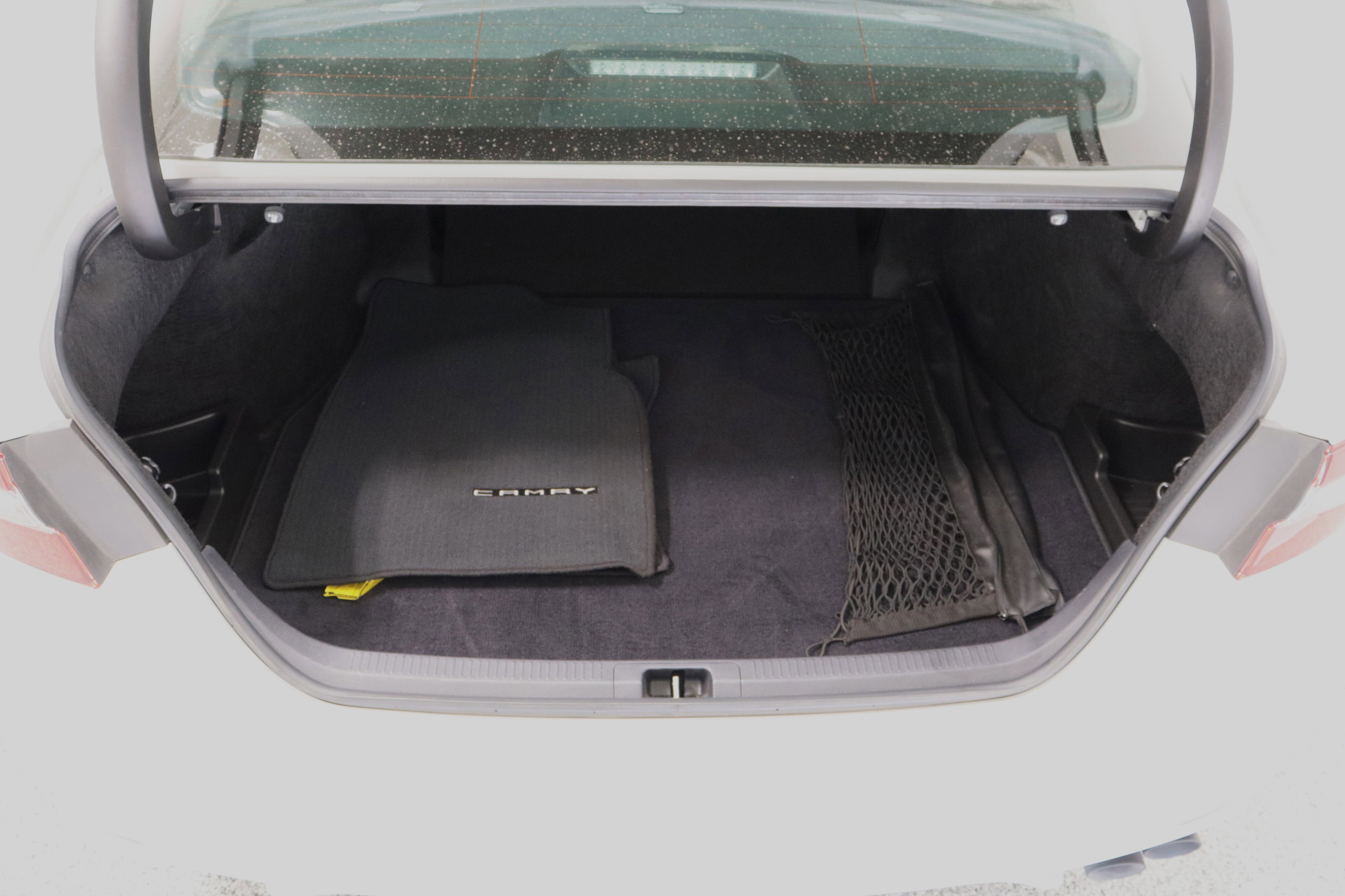 Used 2023 Toyota Camry SE image 29