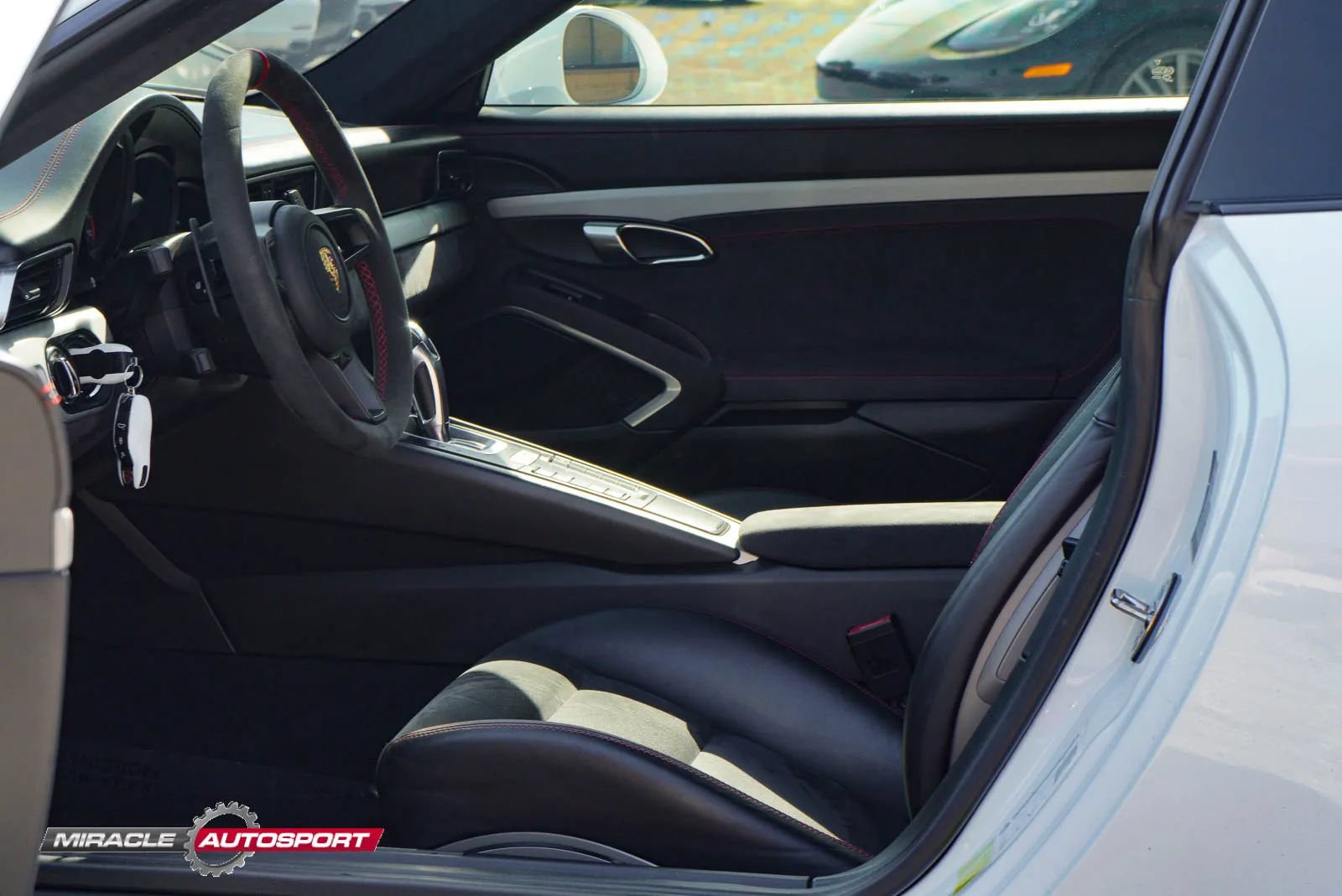 Used 2014 Porsche 911 GT3 w/ Sound Package Plus RWD image 18