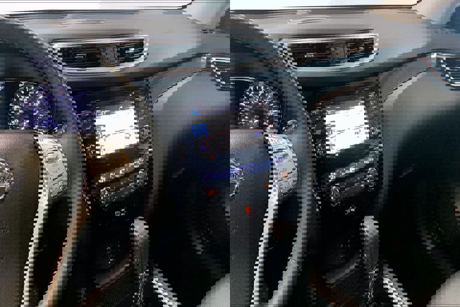 Used 2016 Nissan Rogue SL w/ SL Premium Package image 14