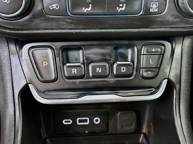 Used 2020 GMC Terrain SLE FWD image 19