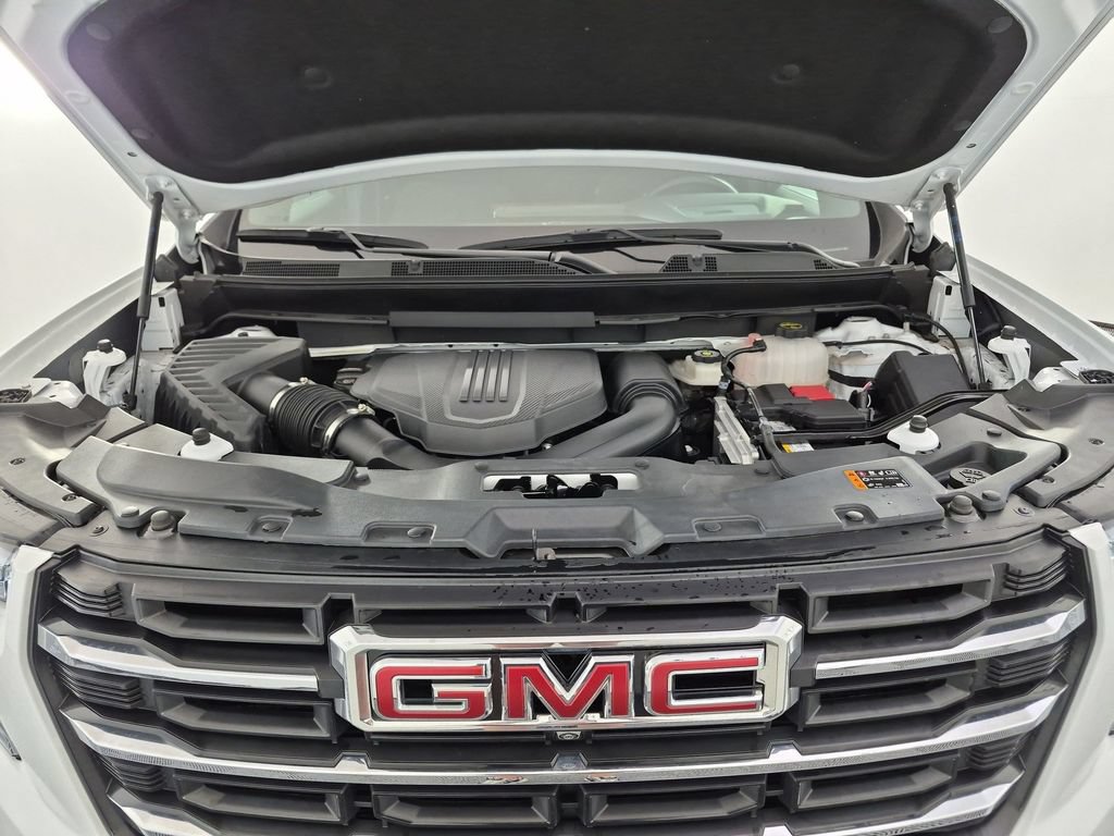 Used 2025 GMC Acadia Elevation FWD image 38