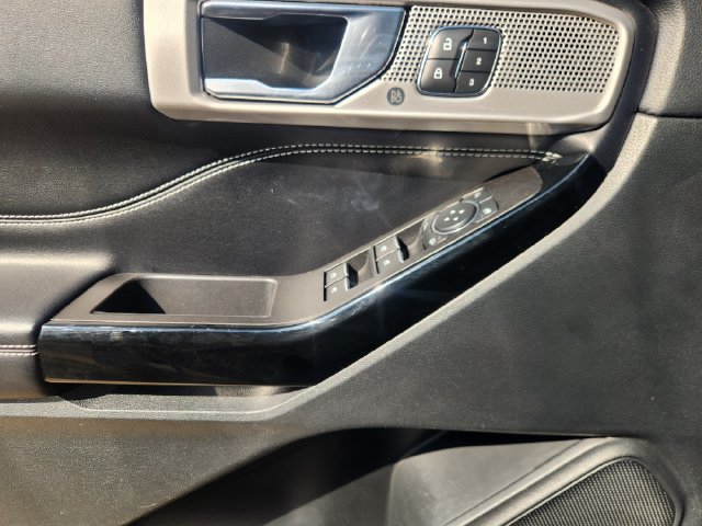 Used 2022 Ford Explorer ST w/ Equipment Group 401A AWD/4WD image 22
