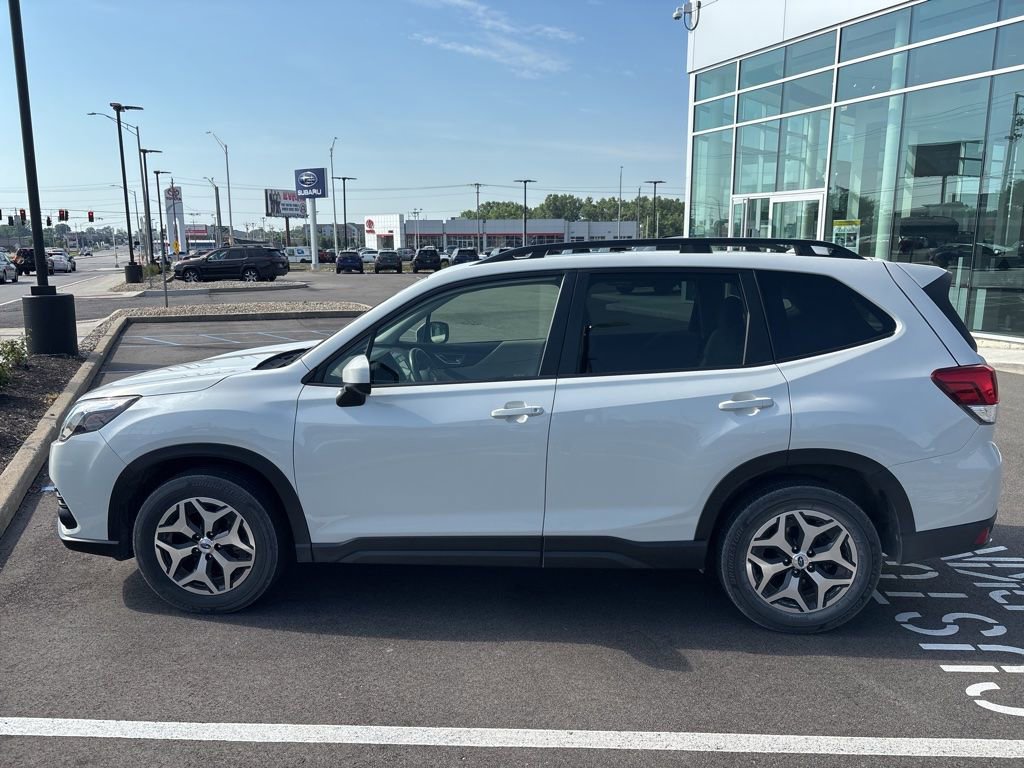 Used 2022 Subaru Forester Premium AWD/4WD image 8