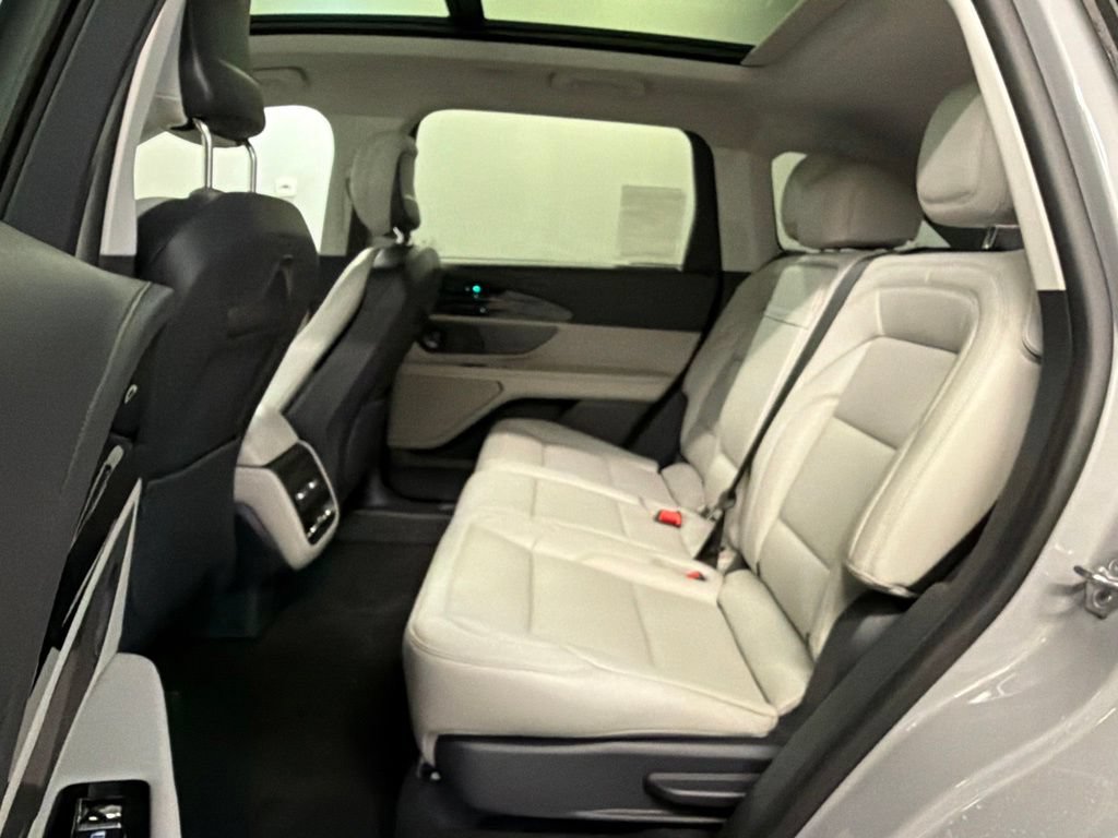 New 2026 Lincoln Nautilus Premier w/ Equipment Group 102A AWD/4WD image 33