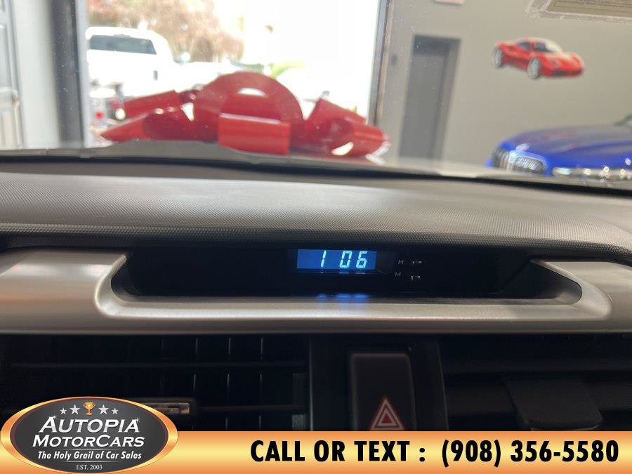 Used 2014 Toyota 4Runner SR5 AWD/4WD image 26