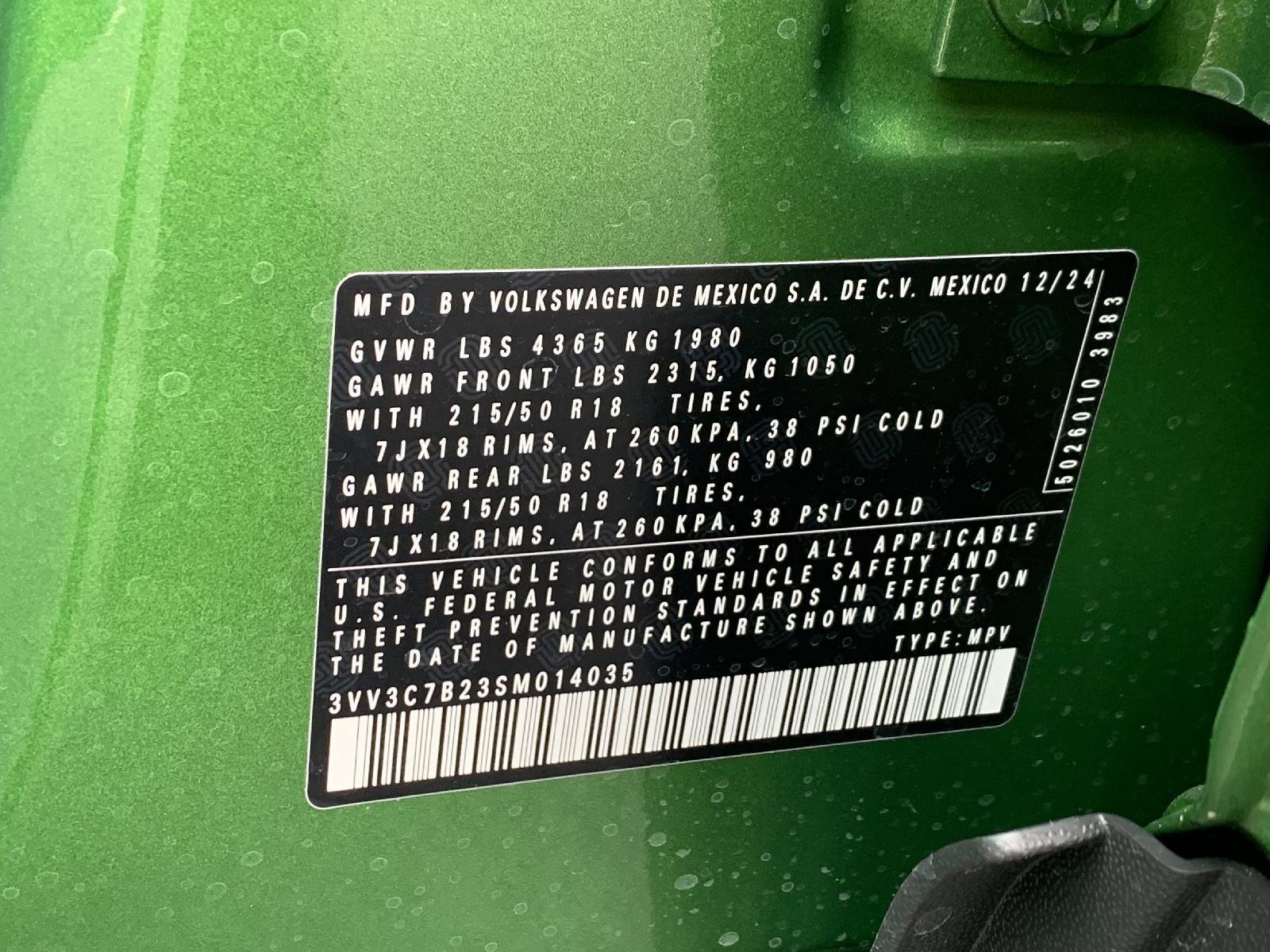 Used 2025 Volkswagen Taos SE w/ Taos Adventure Package (SXB) image 40