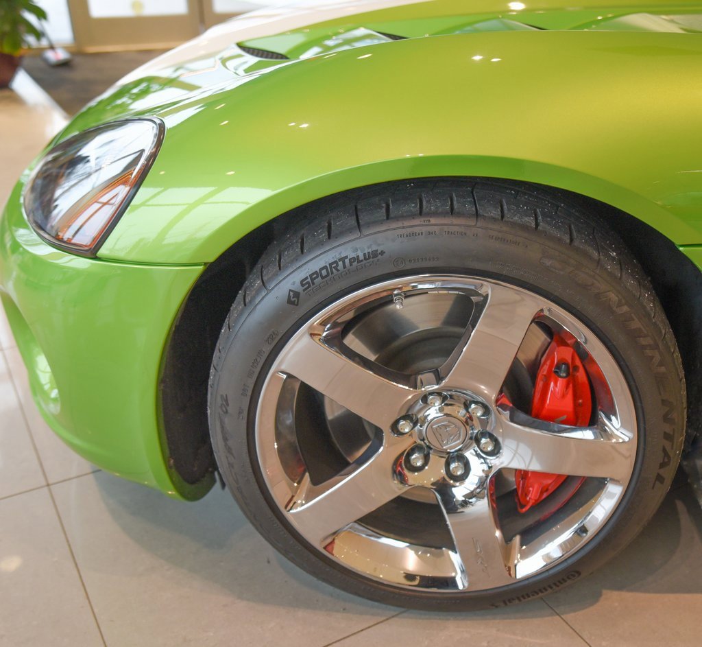 Used 2008 Dodge Viper SRT-10 image 10