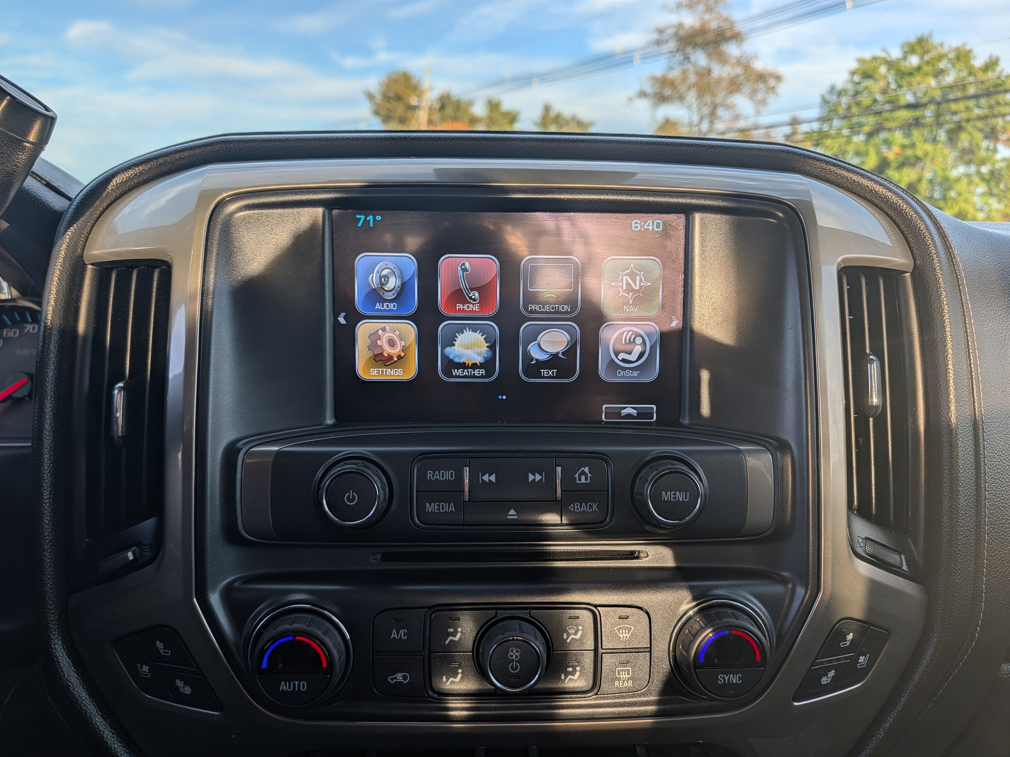 Used 2017 Chevrolet Silverado 1500 High Country AWD/4WD image 27