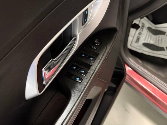 Used 2015 Chevrolet Equinox LT w/ Driver Convenience Package FWD image 11