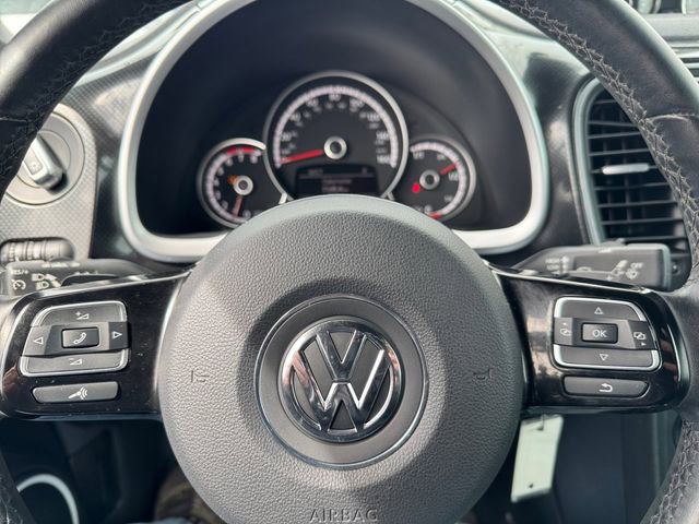 Used 2015 Volkswagen Beetle R-Line image 21